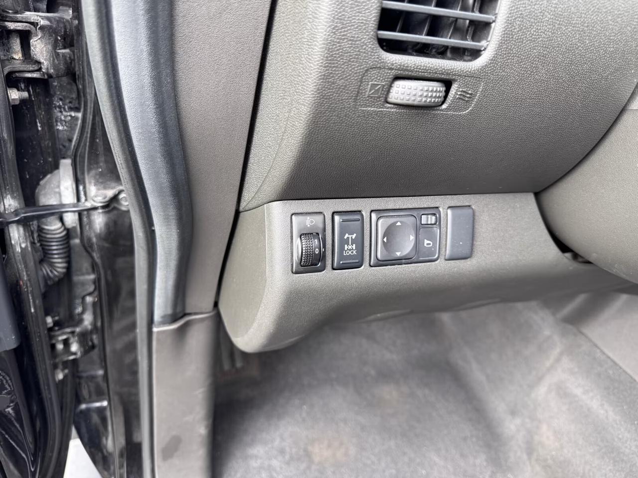 Nissan Navara 2.5 dCi 190CV King Cab