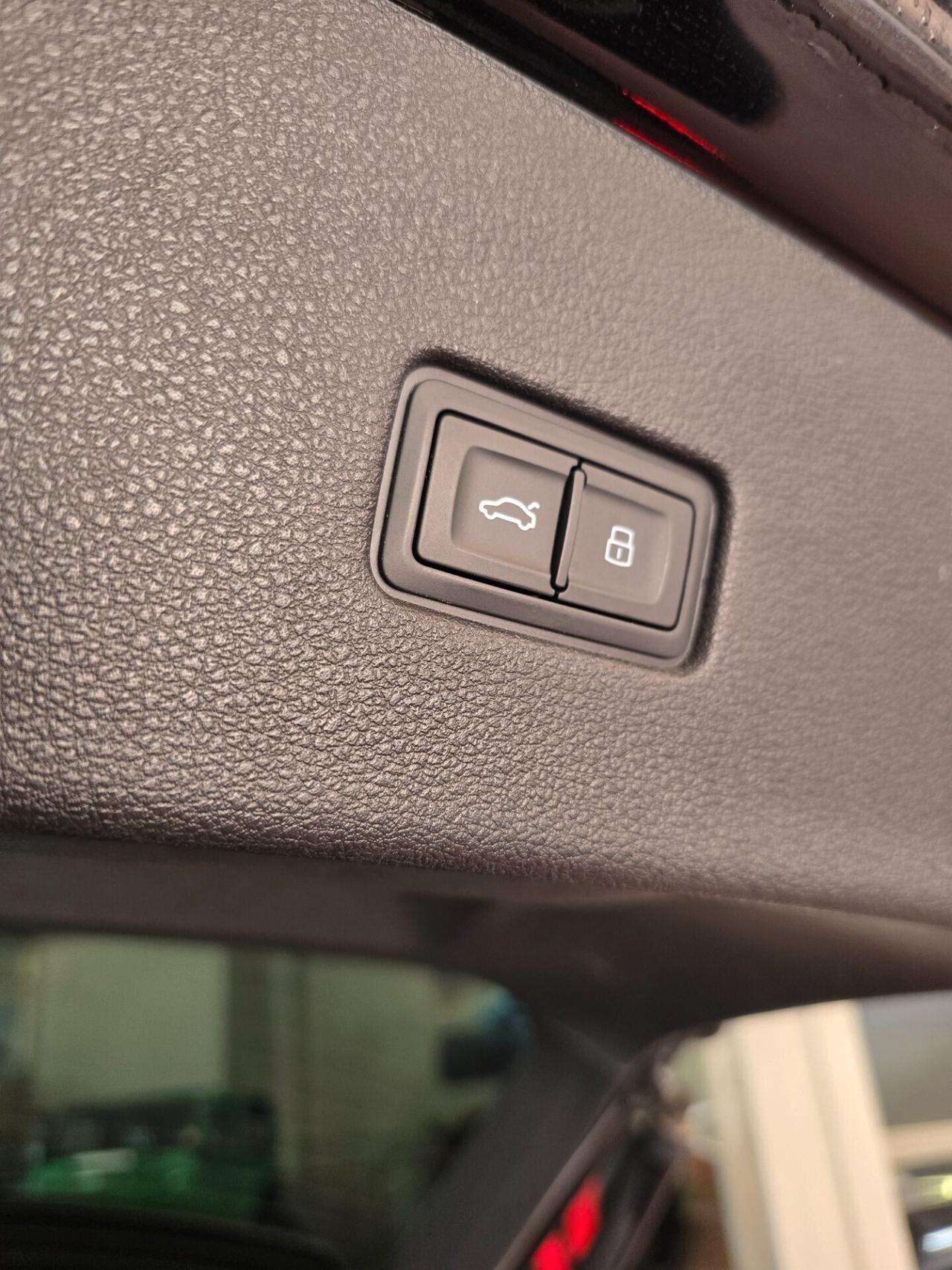 Audi Q8 50 TDI 286 CV quattro tiptronic Sport BlackNight