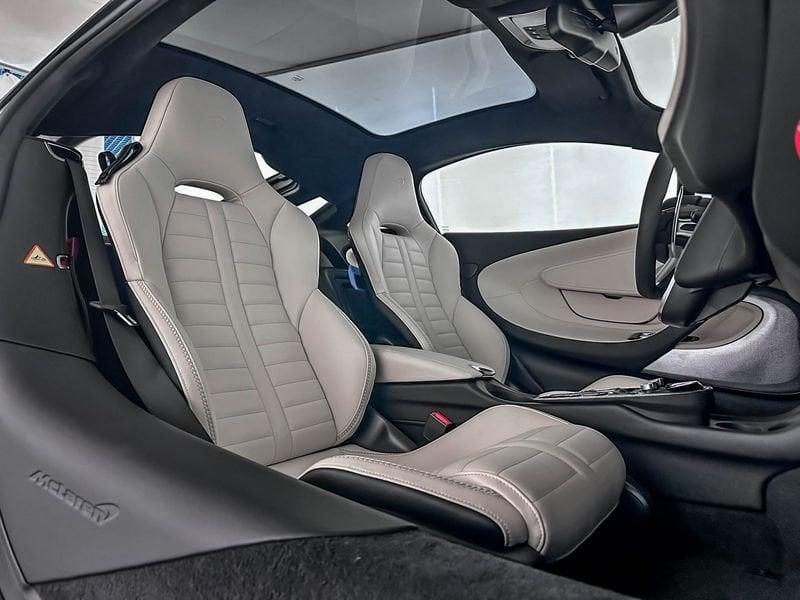 McLaren GT GTS MY26 - McLaren Milano