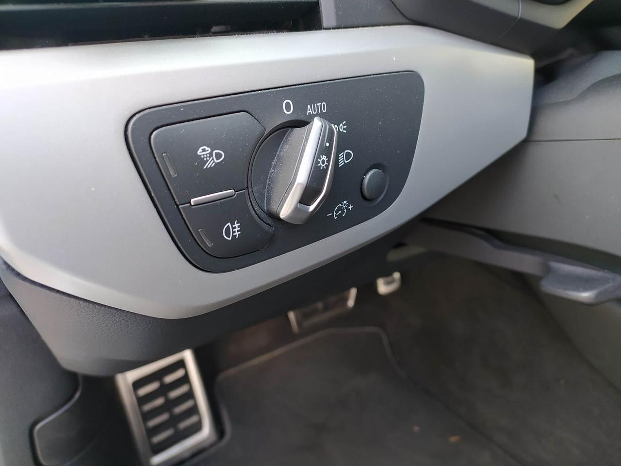 Audi A4 2.0 TDI ultra Business Sport