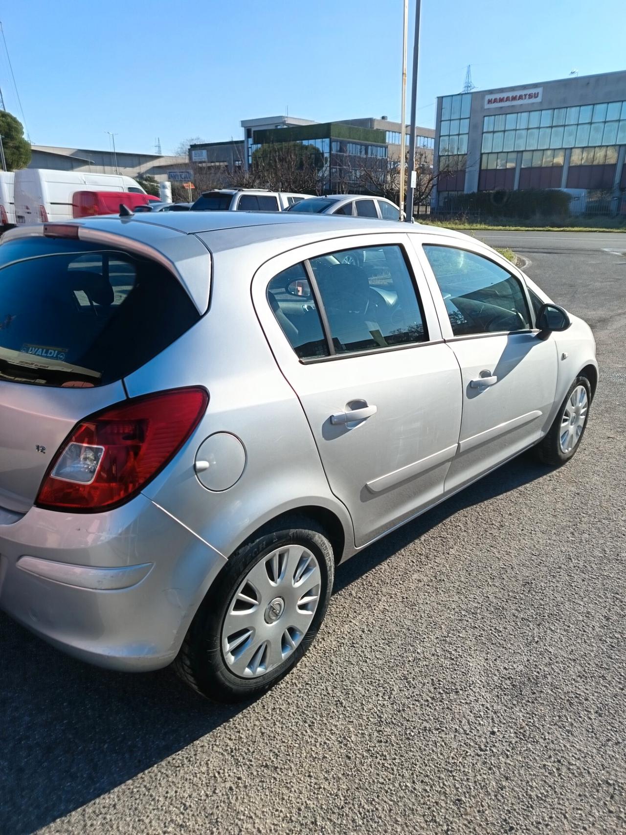 Opel Corsa 1.2 5 porte Enjoy