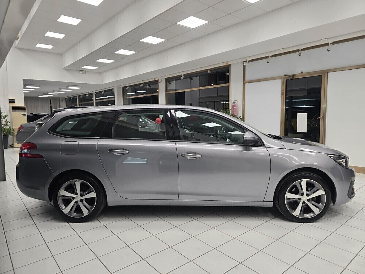 Peugeot 308 BlueHDi 130 S&S SW Bus. 2018