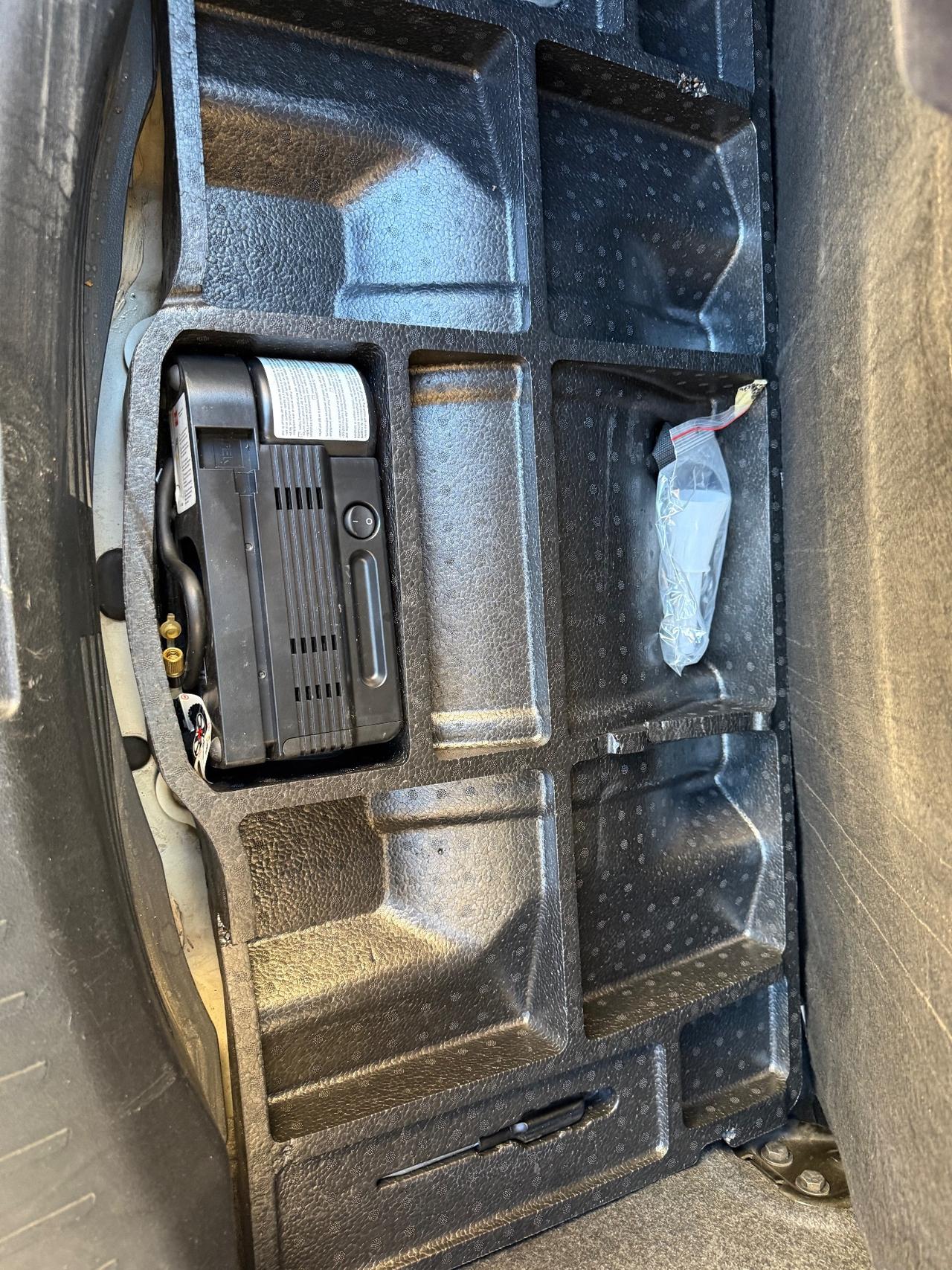 Lancia Ypsilon 0.9 TwinAir 85 CV 5 porte Metano Ecochic Silver