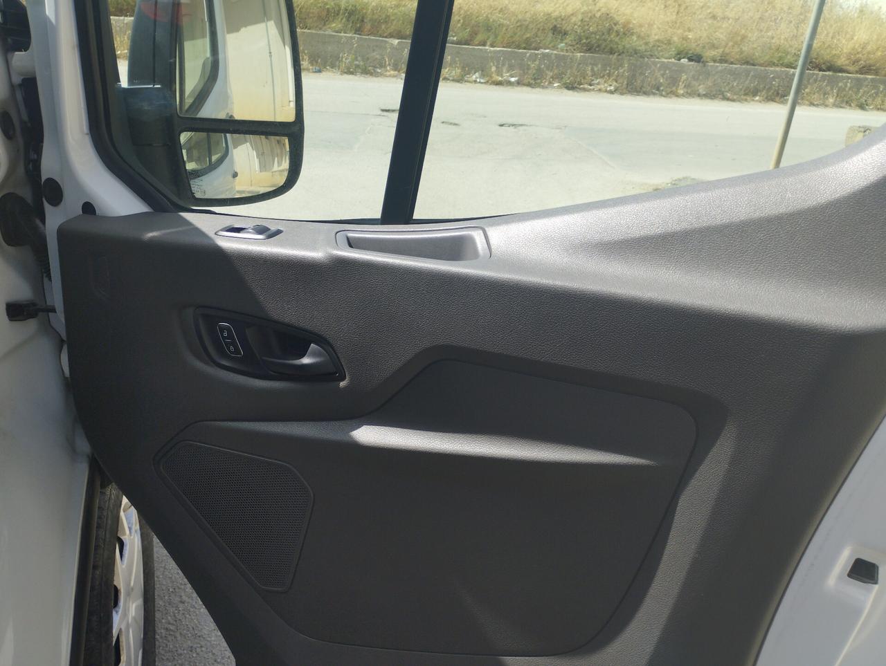 Ford Transit 350 - 2.0 TDci 170 Cv 3 Posti