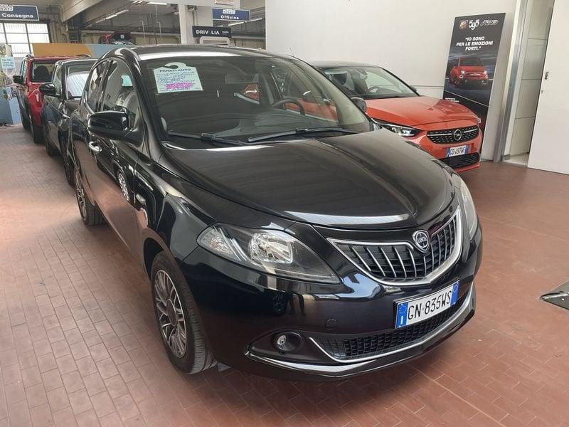 Lancia Ypsilon 1.0 FireFly 5 porte S&S Hybrid Gold Plus