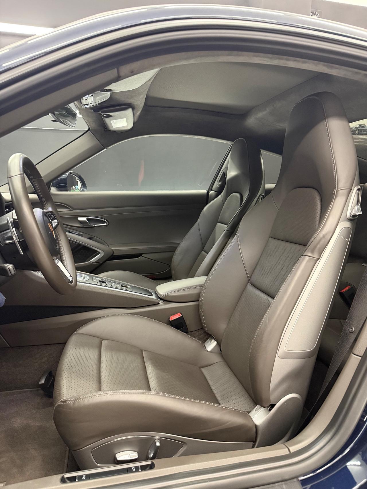 Porsche 911 3.0 Carrera Coupé