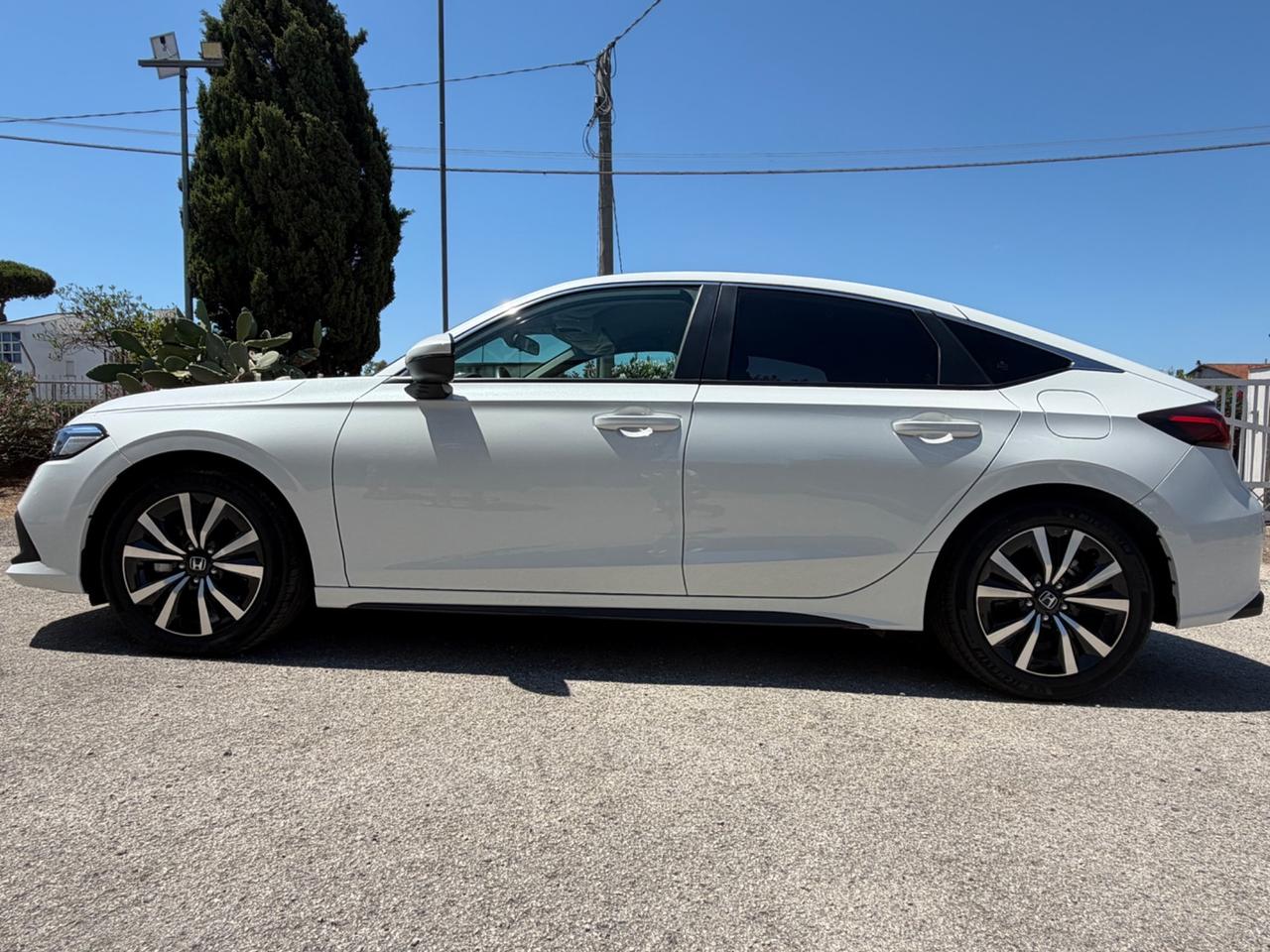 Honda Civic 2.0 Hev eCVT Elegance