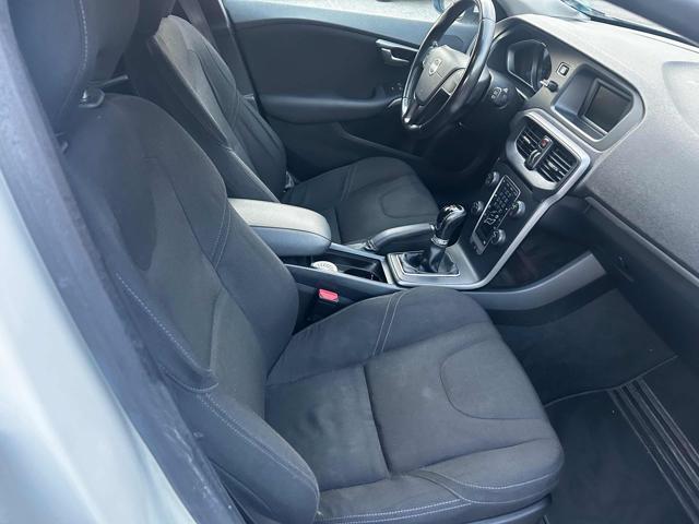 VOLVO V40 D2 1.6 Momentum senza nessun lavoro da fare