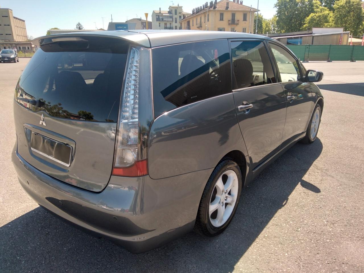 Mitsubishi Grandis 2.0 tdi 140cv 7 posti motore WOLKSWAGEN