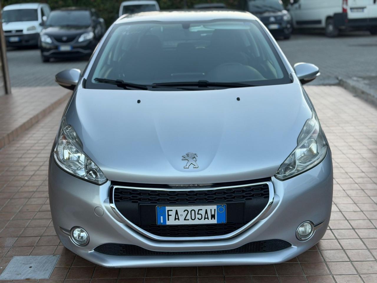 Peugeot 208 1.4 HDi 68 CV 3 porte Active