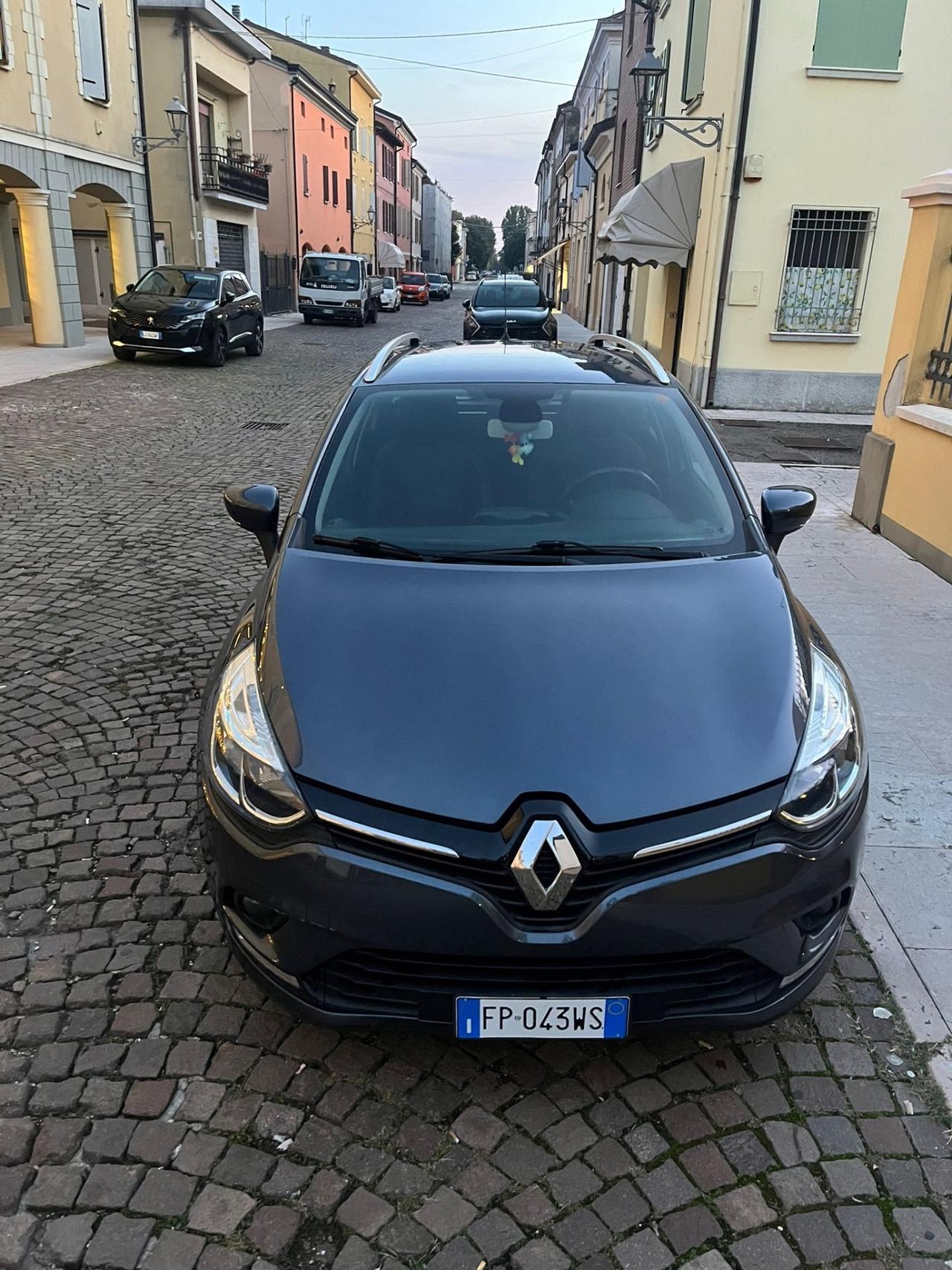 Renault Clio Sporter dCi 8V 90 CV Duel2