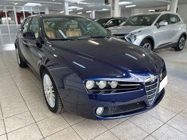 ALFA ROMEO 159 1.9 JTDm 16V Sportwagon Distinctive