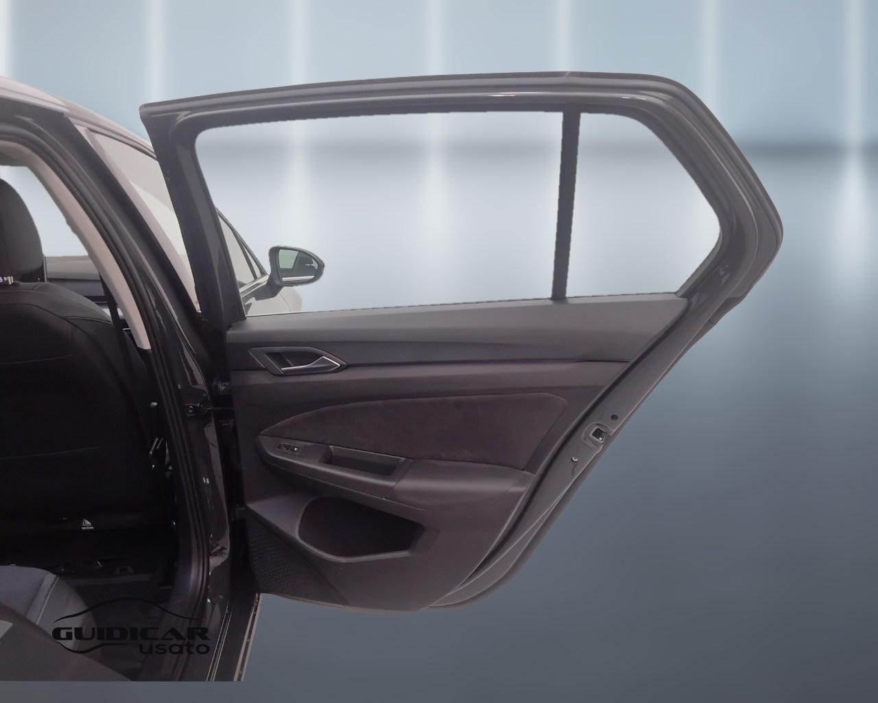 VOLKSWAGEN Golf VIII 2024 - Golf 1.5 tsi ehybrid Style 204cv dsg
