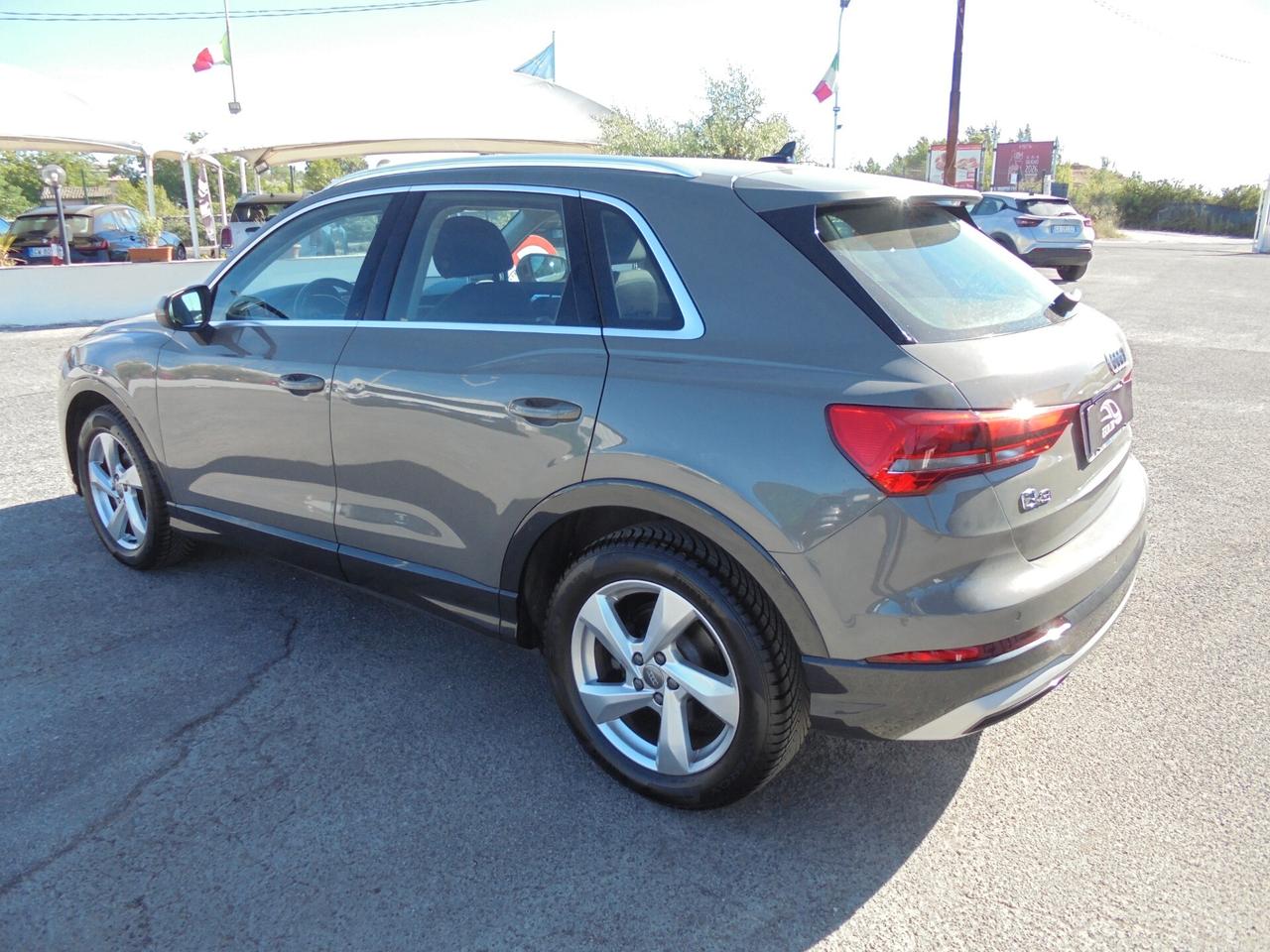Audi Q3 35 TDI S tronic Business Advanced