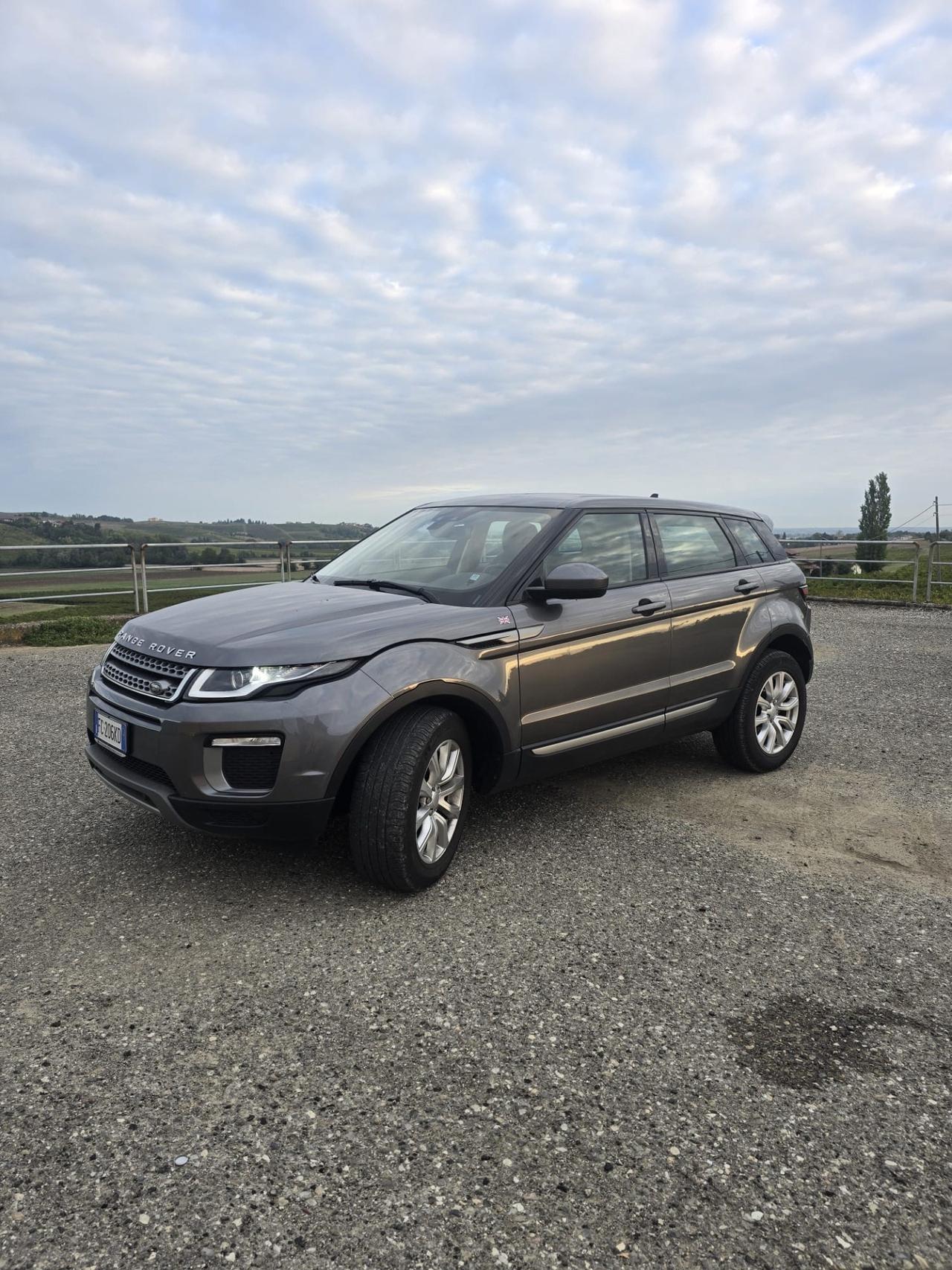 LAND ROVER RANGE ROVER EVOQUE 2.0 TD4 SE 150 CV AUTOMATICA – 55.390 KM CERTIFICATI
