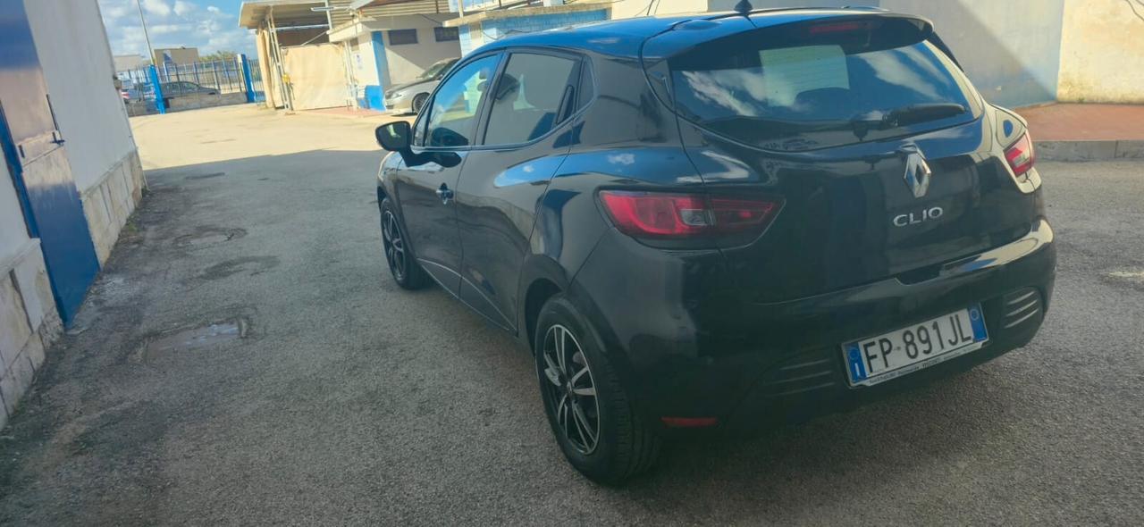 Renault Clio dCi 8V 75 CV 5 porte Duel2