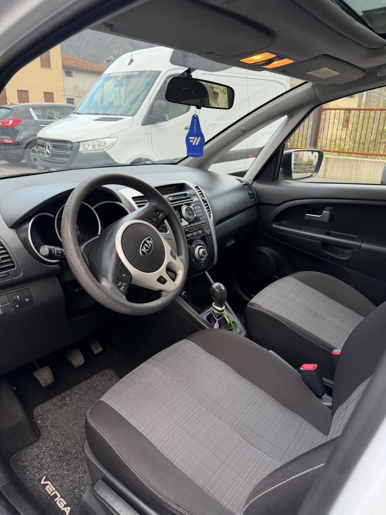 Kia Venga 1.4 GPL Cool