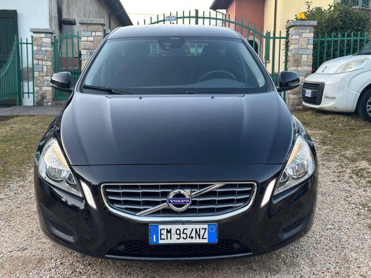 Volvo V60 D4 GEARTRONIC MOMENTUM KMCERT GARANZ