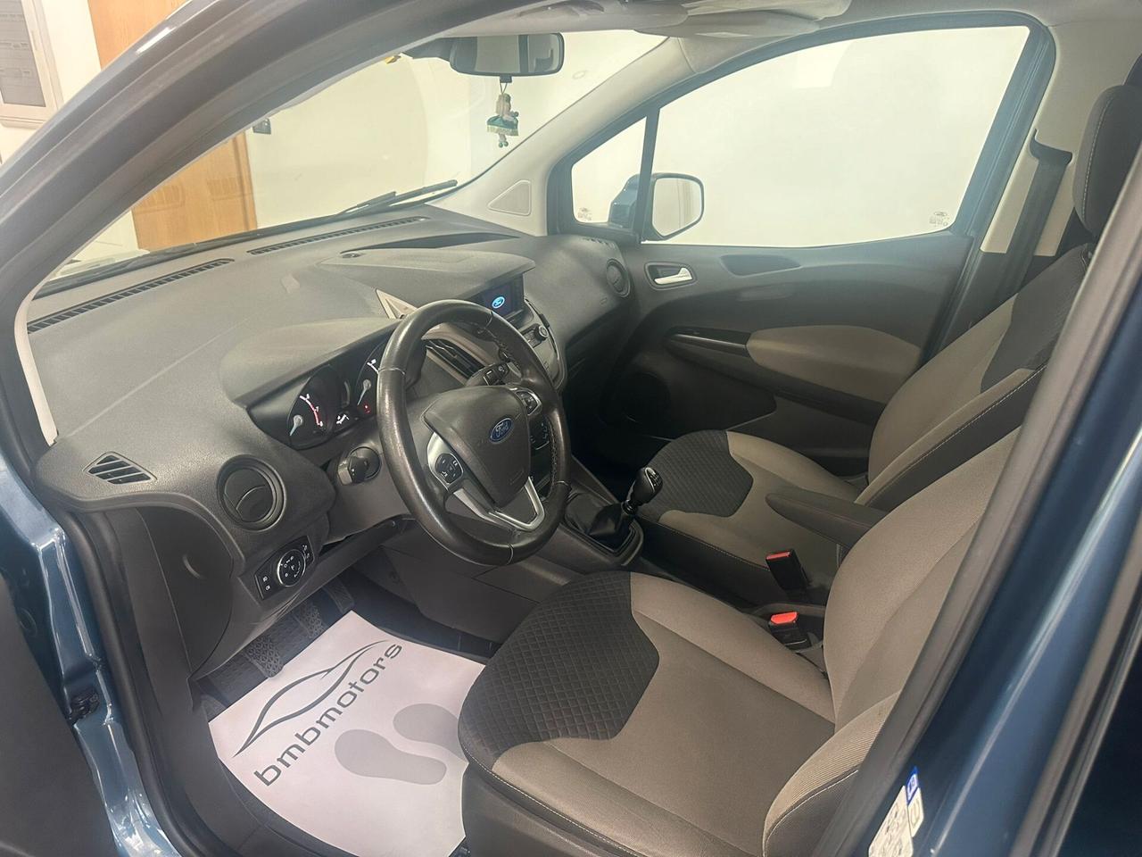 Ford Tourneo Courier 1.0 EcoBoost 100 CV S&S Plus