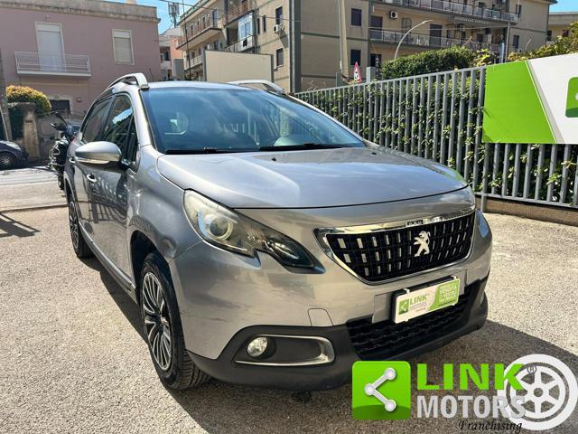 PEUGEOT 2008 .