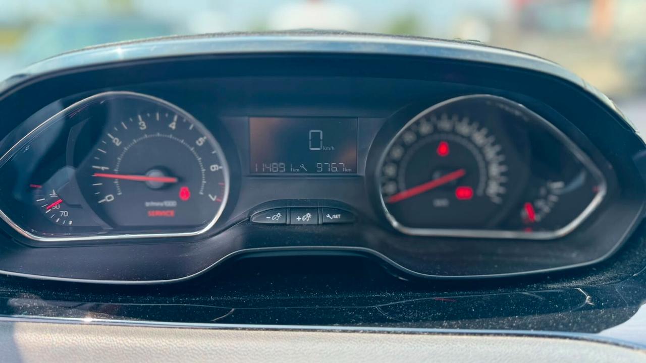 Peugeot 208 1.0 benzina 2015 neop.