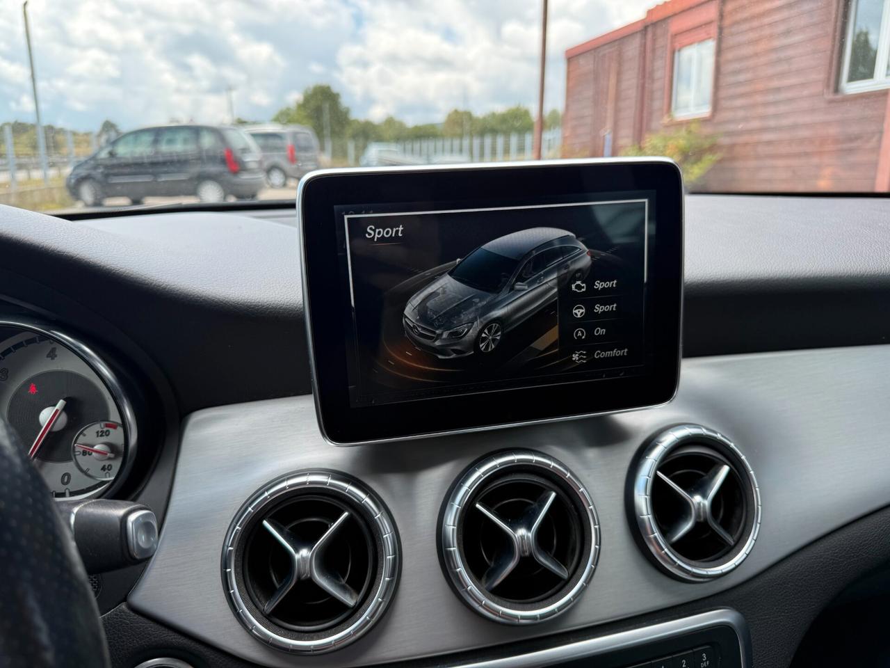 Mercedes-benz CLA 200 d S.W. 4Matic Automatic Premium