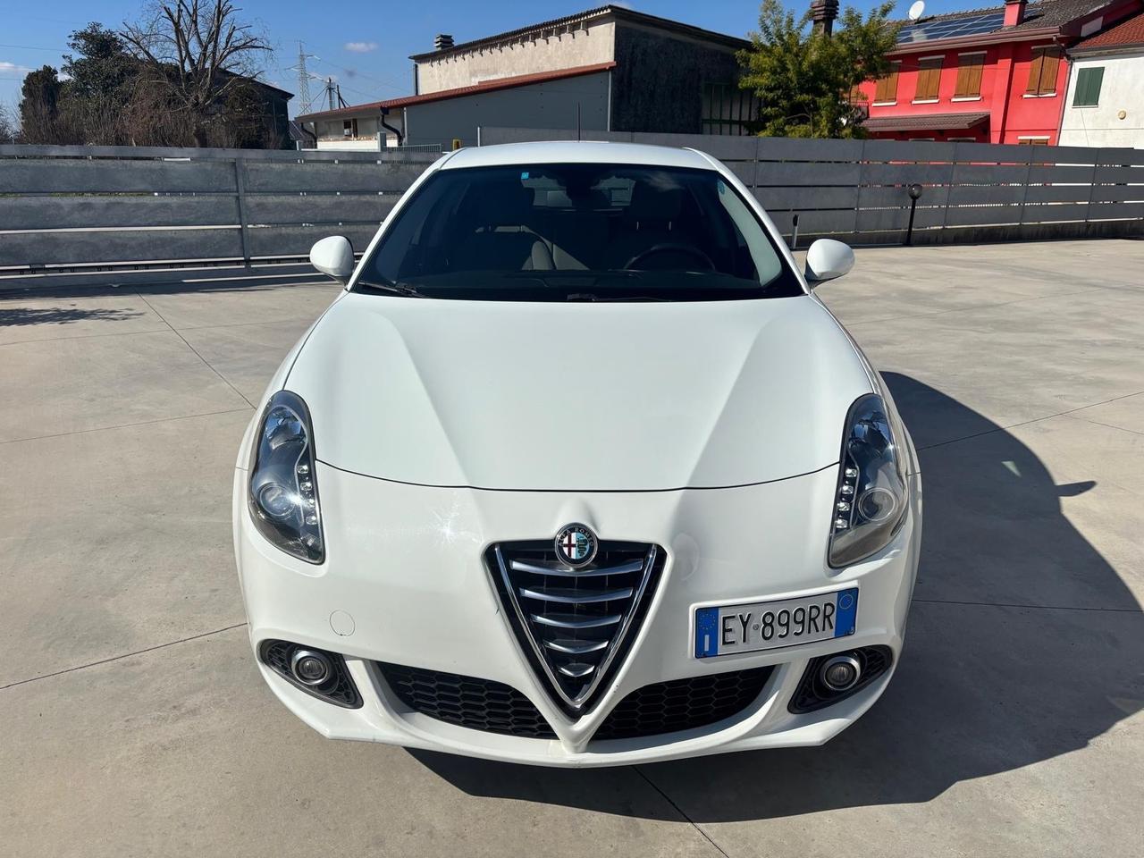 Alfa Romeo Giulietta 1.6 JTDm-2 105 CV Distinctive