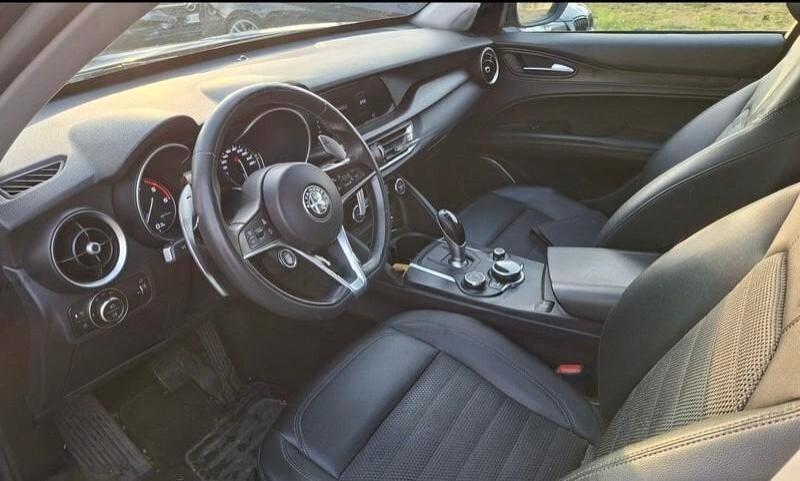 Alfa Romeo Stelvio 2.2 Turbodiesel 210 CV AT8 Q4 Super