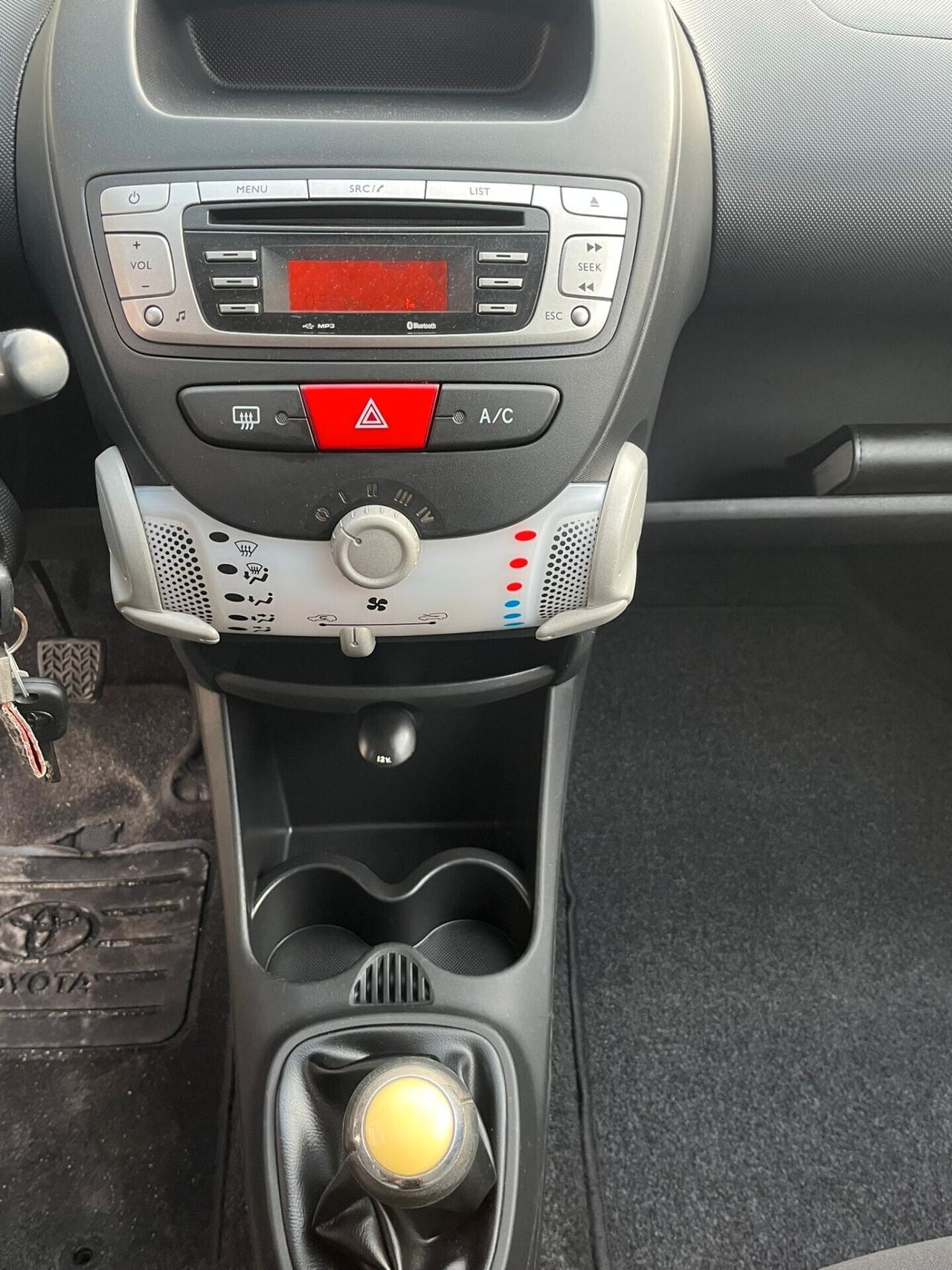 Toyota Aygo 1.0 12V VVT-i 5 porte Active Connect