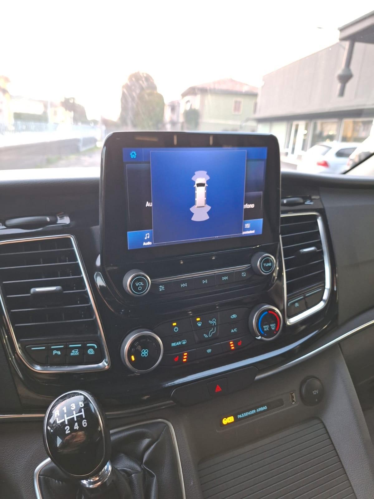 Ford Tourneo Custom AUTOCARRO 6 POSTI 320 2.0 EcoBlue 130CV PL Titanium