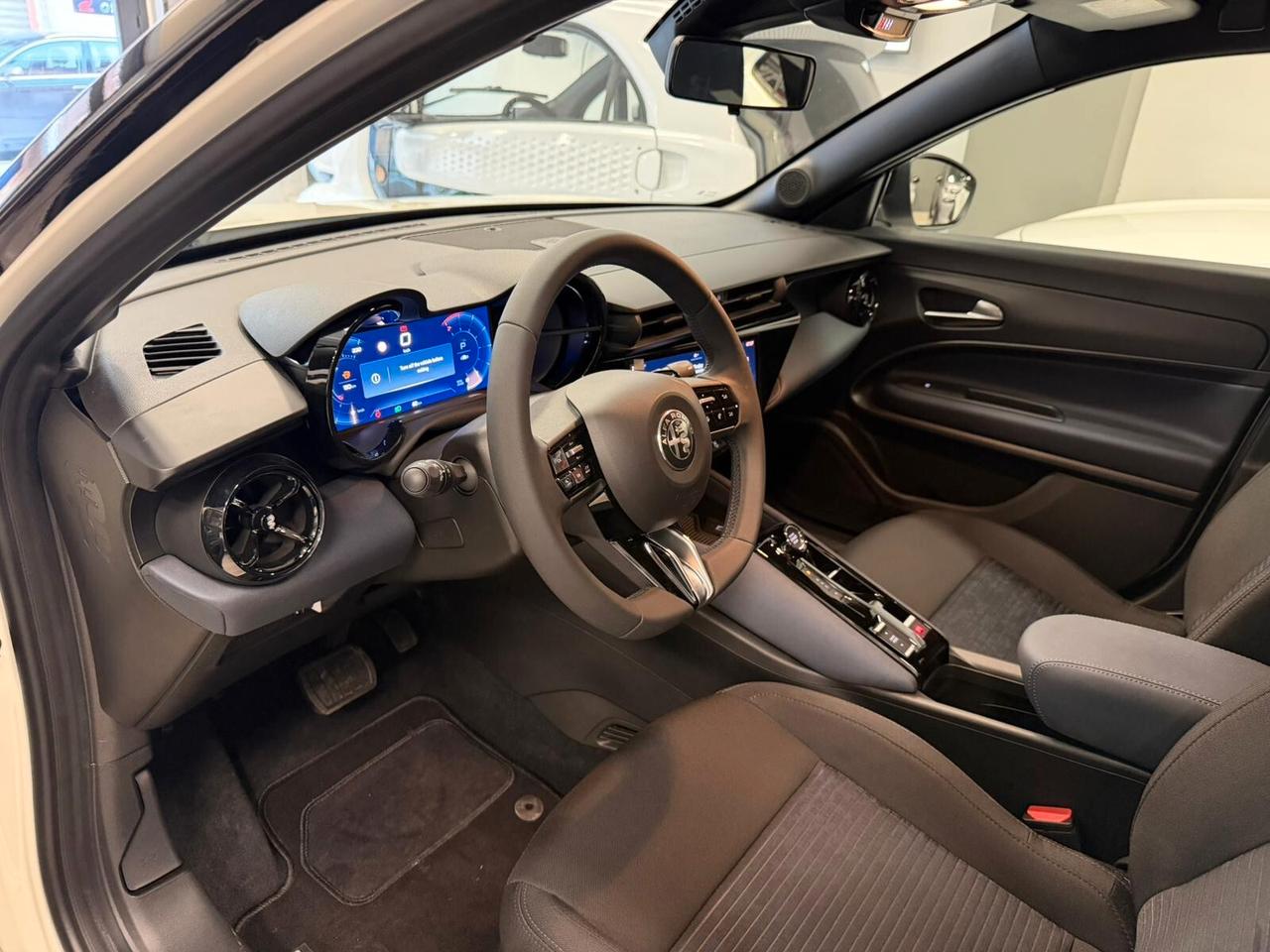 Alfa Romeo Junior 1.2 145 CV Hybrid eDCT6 RATE DA 260 AL MES