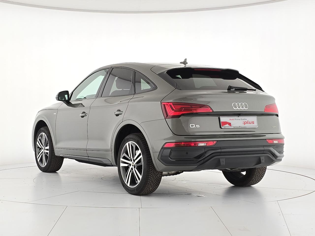 Audi Q5 sportback 40 2.0 tdi mhev 12v s line quattro s-tronic