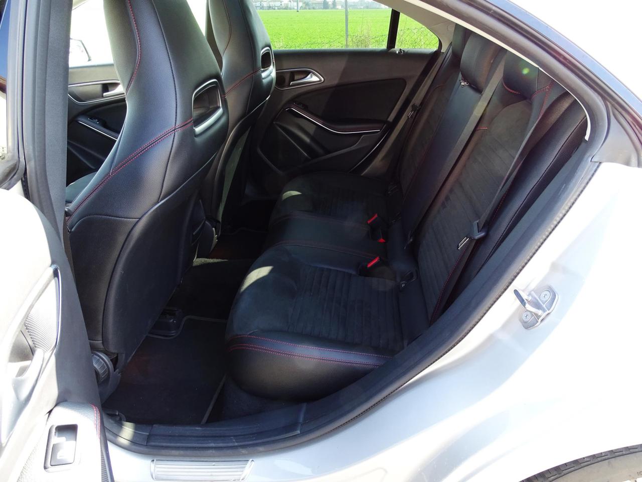 Mercedes-Benz CLA 200 Premium 156 CV CAMBIO AUTOMATICO