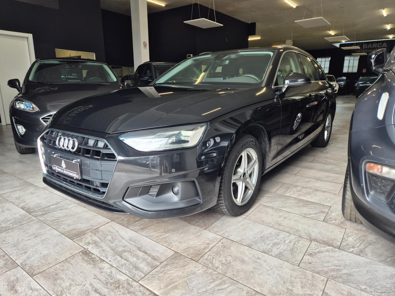 Audi A4 30 TDI/136 CV S tronic Business Advanced
