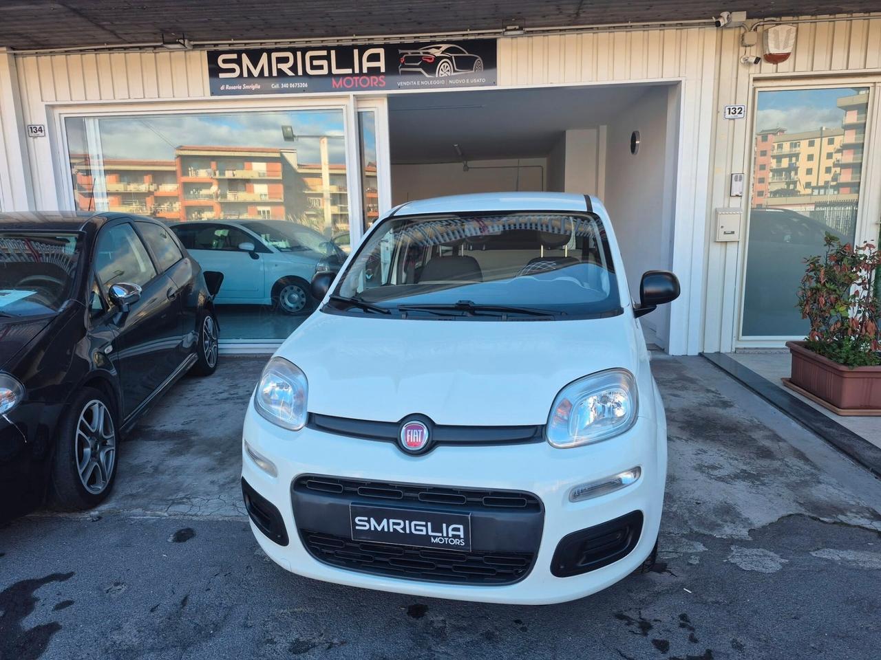 Fiat Panda 1.2 Lounge PARI AL NUOVO-------