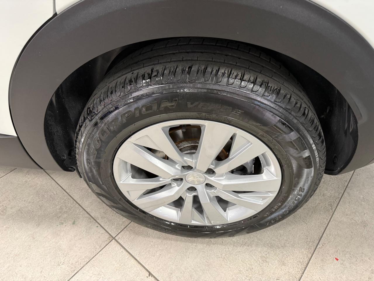 Peugeot 3008 BlueHDi 130 S&S Allure Manuale