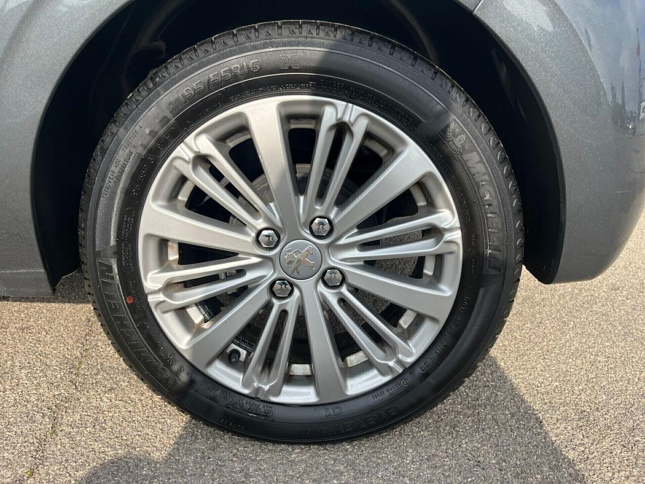 Peugeot 208 BlueHDi 75 5 porte Allure Unipro 2016