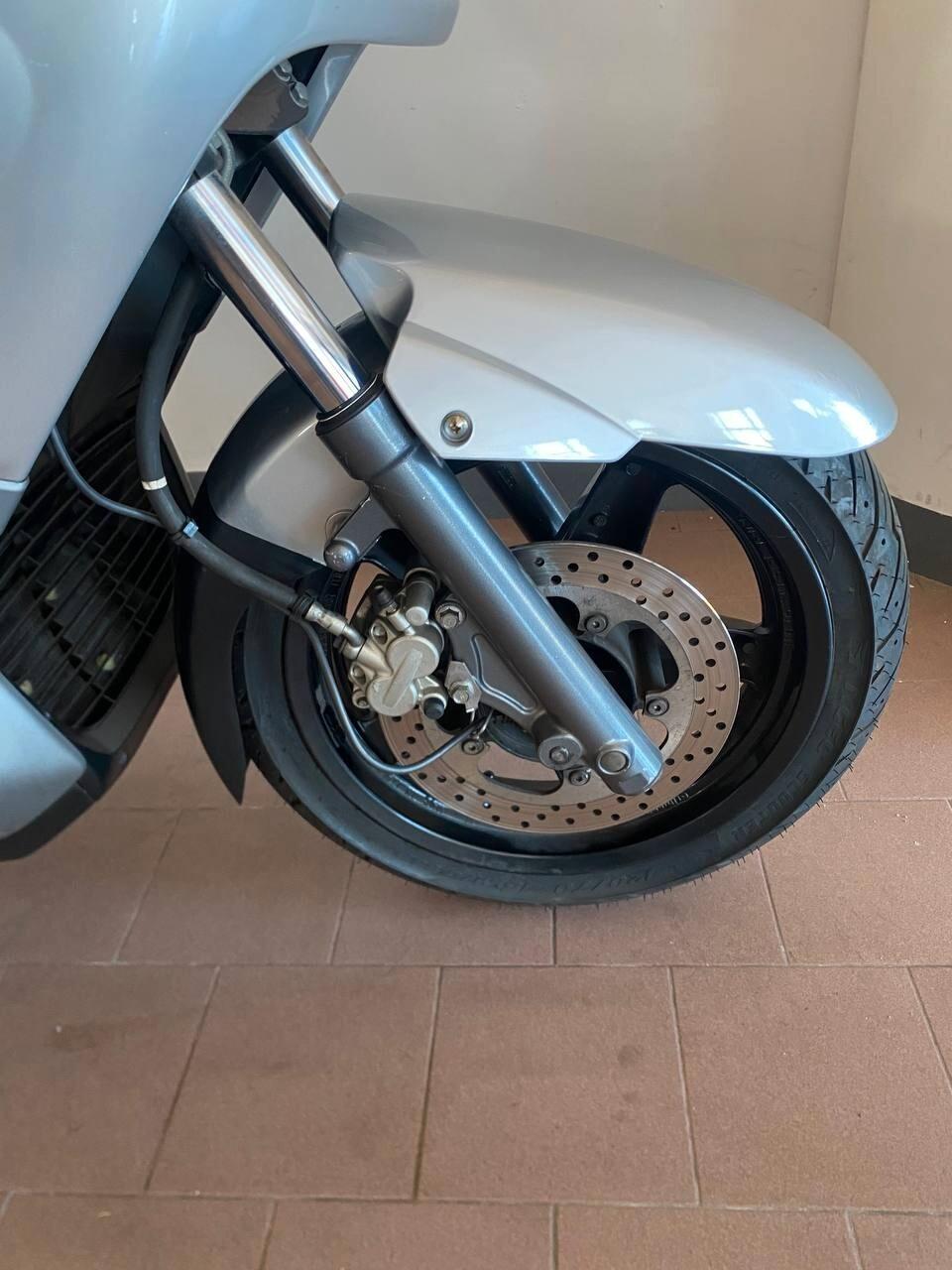 Yamaha X-Max 250