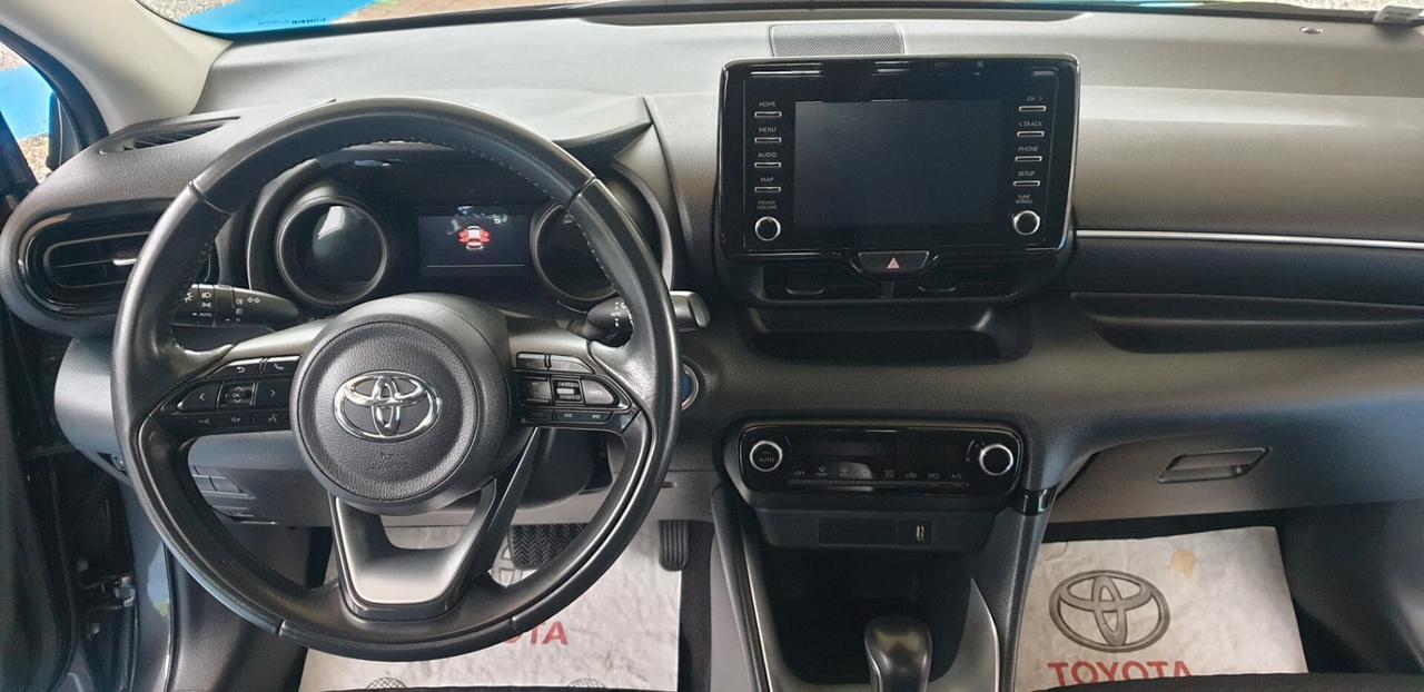 TOYOTA YARIS 1.5 BENZINA/HYBRID DICEMBRE 2022.FULL OPTIONAL