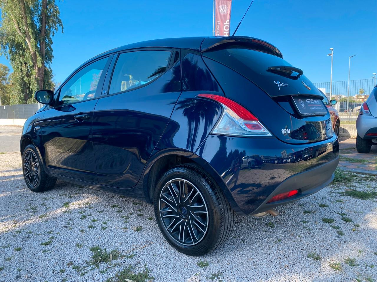 LANCIA - Ypsilon - 1.2 69 CV 5p. GPL Ecochic Ele.Bl - NEOPATENTATI - FINANZIABILE - PERMUTE