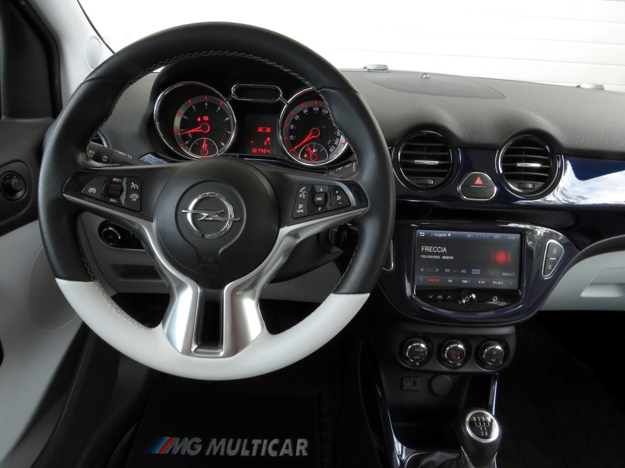 Opel Adam 1.4 Glam 87cv. 1proprietario. tetto panorama/cerchi17/clima automatico