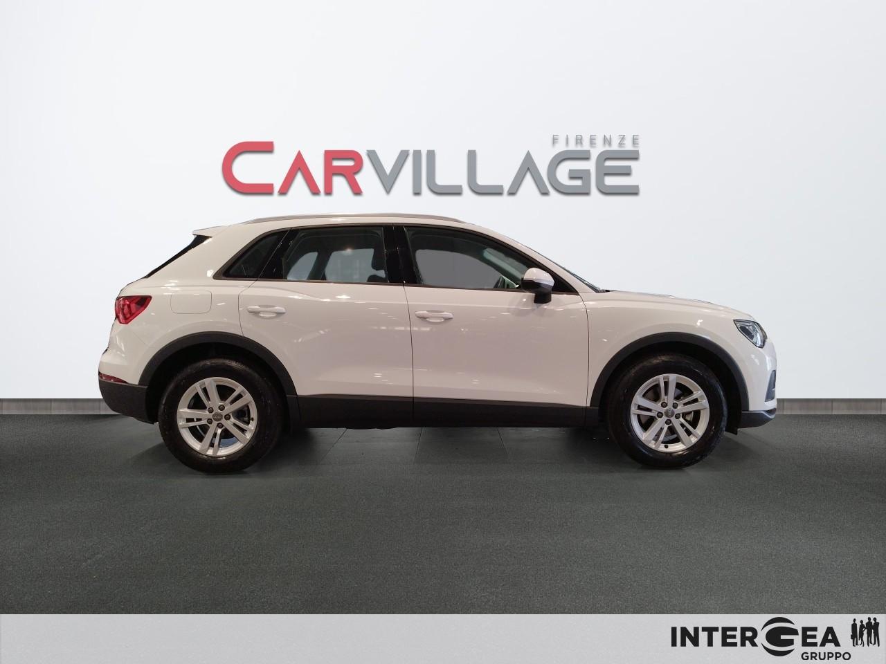 AUDI Q3 35 2.0 tdi Business s-tronic