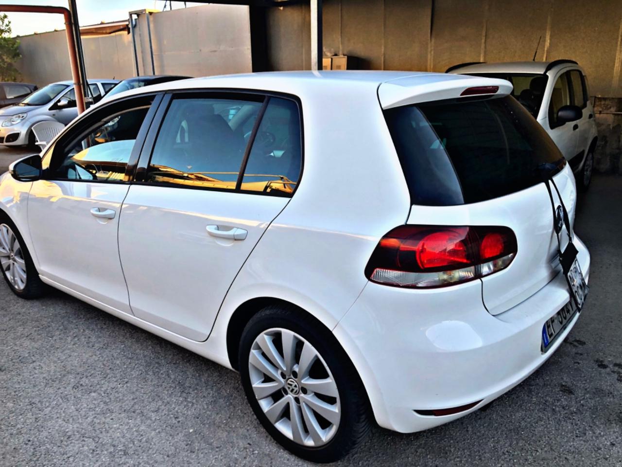 Volkswagen Golf 1.6 TDI Highline 2011