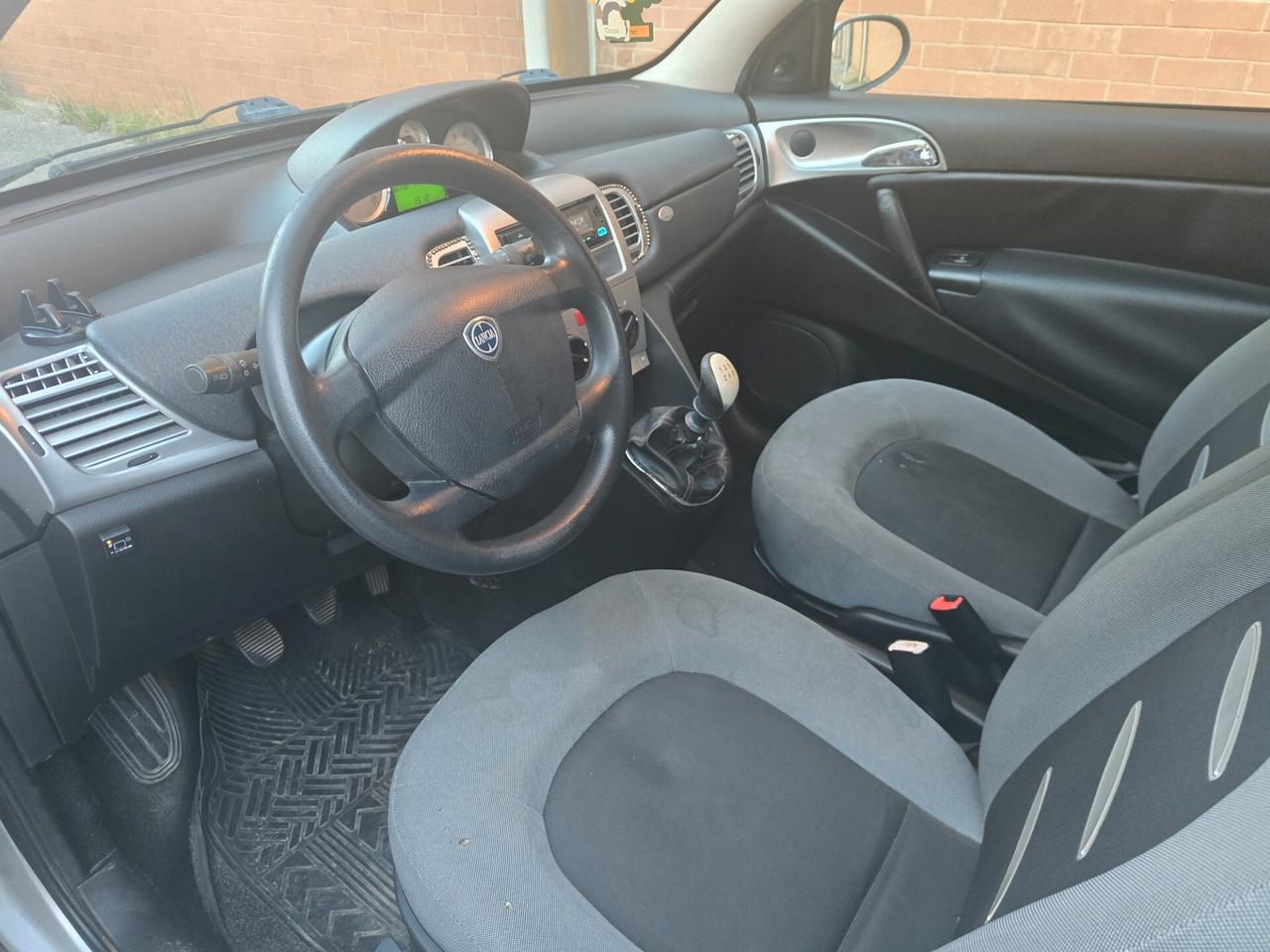 Lancia Ypsilon 1.2 Argento GPL!!!