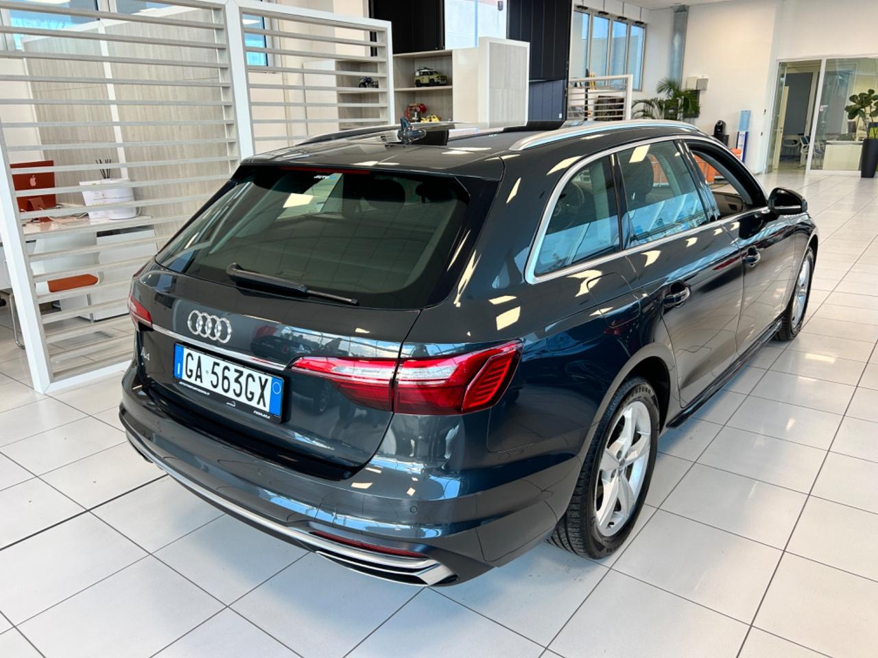 Audi A4 Avant 35 TFSI S tronic Business Advanced