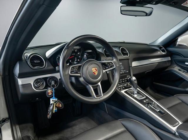 PORSCHE Boxster 718 2.0 Style Edition +LED