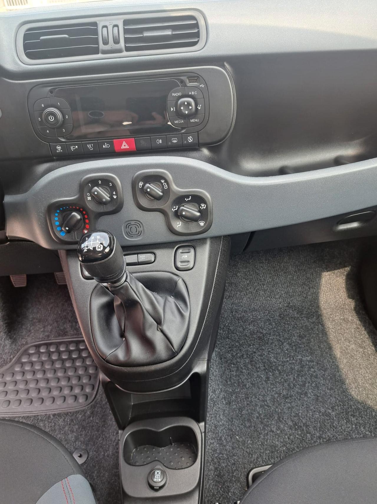 Fiat Panda 1.2 Easy NESSUN VINCOLO DI FINANZIAMENTO O ASSICURAZIONI