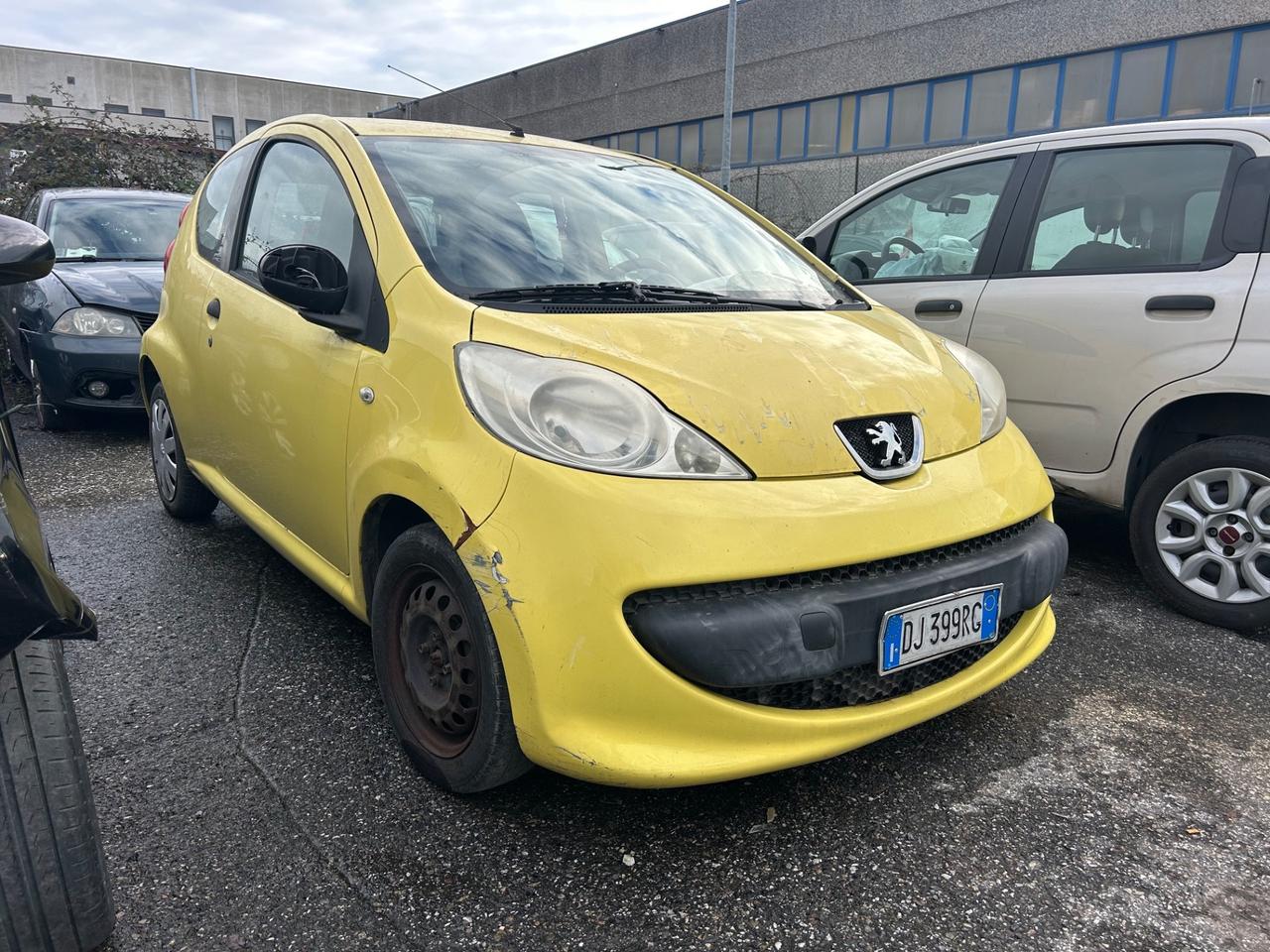 Peugeot 107 1.0 3p. Sweet Years