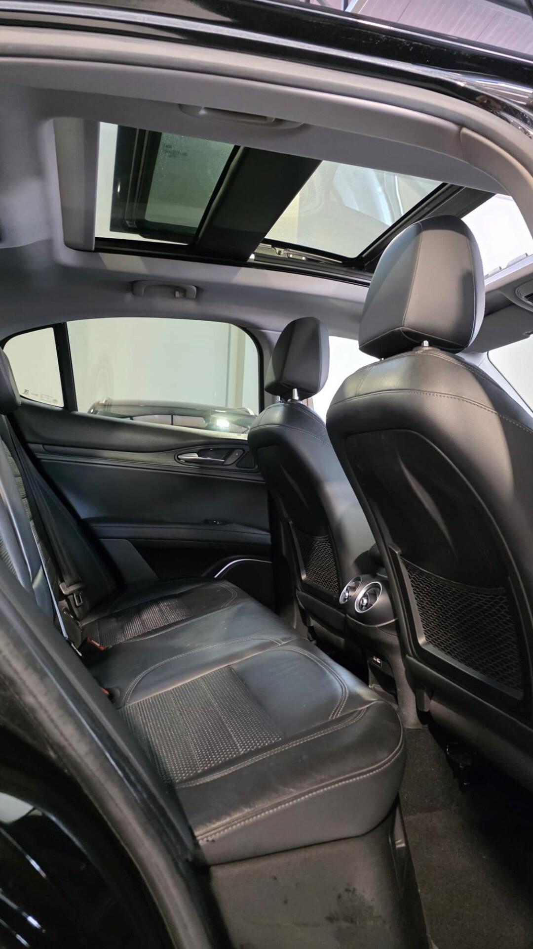 Alfa Romeo Stelvio 2.2 Turbodiesel 210 CV AT8 Q4 Executive