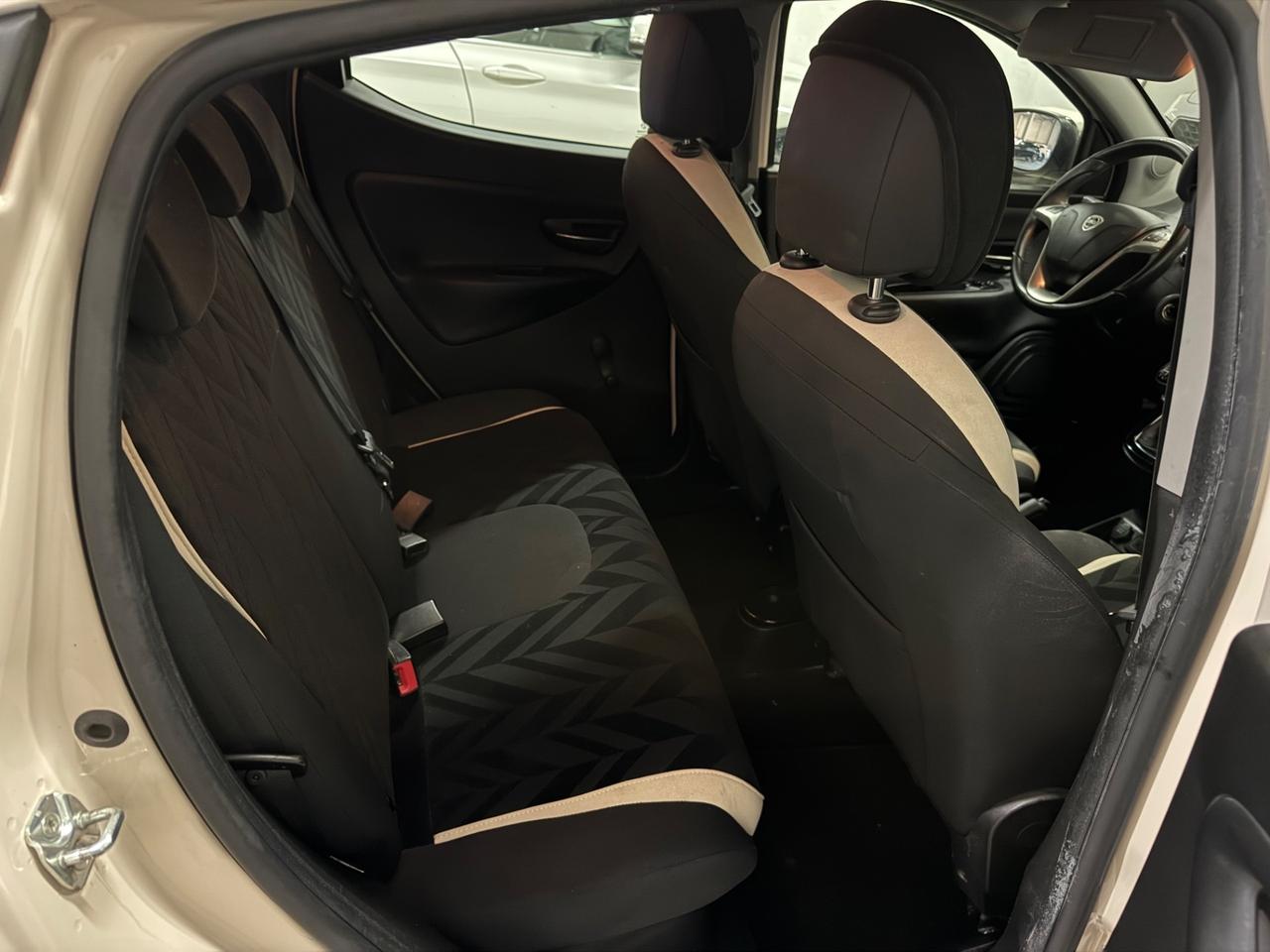 Lancia Ypsilon 1.2 69 CV 5 porte 30th Anniversary